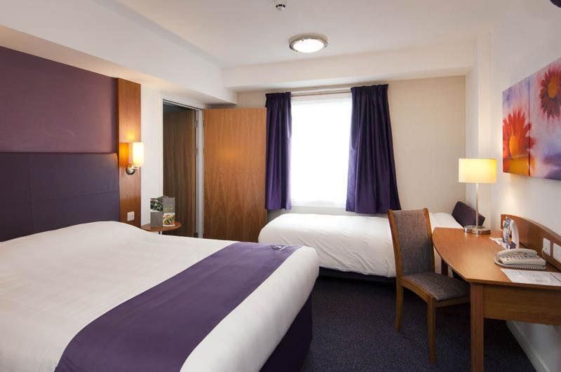Premier Inn Durham North ภายนอก รูปภาพ